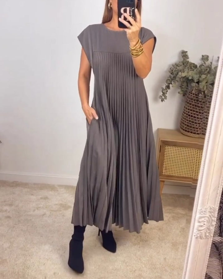 Women's Short Sleeve Pleated Maxi Dress