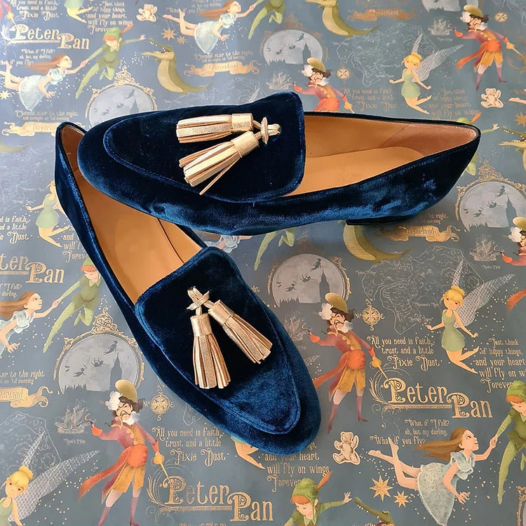 Women’s Midnight Elegance Loafers With Champagne Tassels