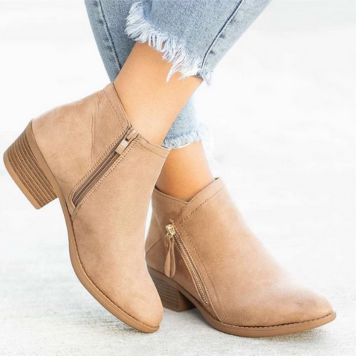 Women’s Sophisticated Boots With Premium Comfort