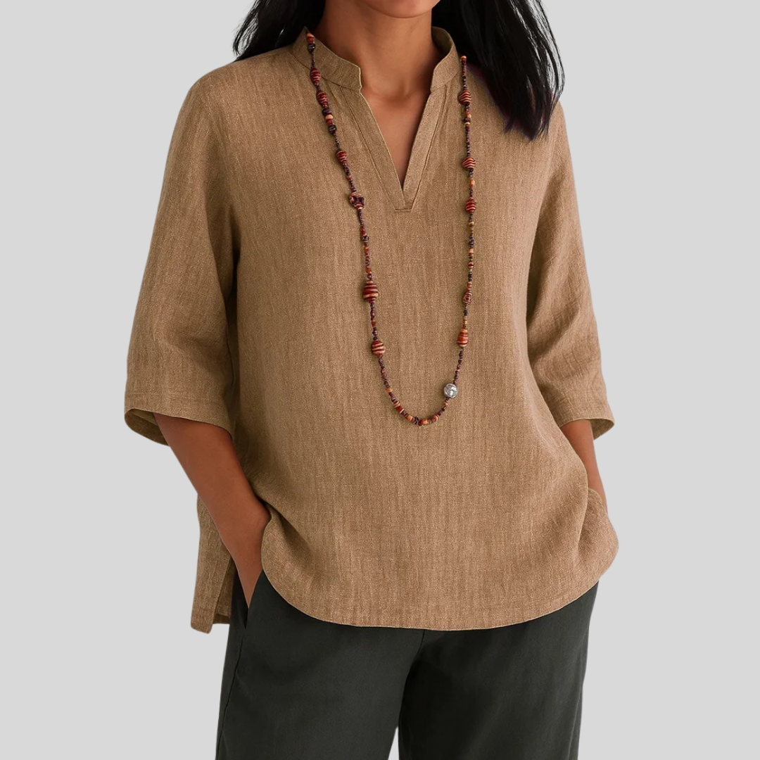 Women's Blouse with relaxed elegance