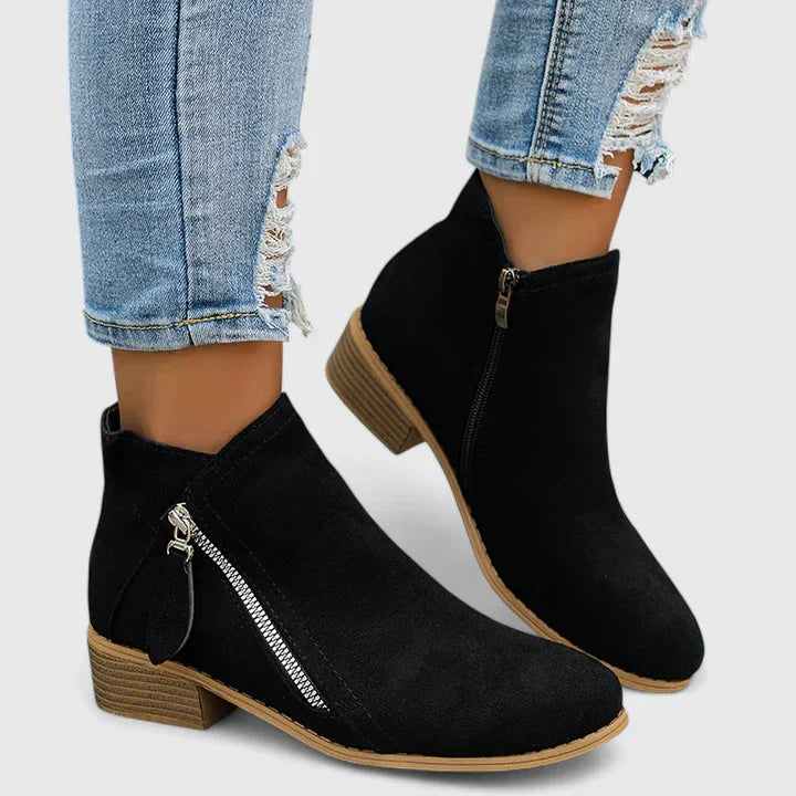 Women’s Sophisticated Boots With Premium Comfort