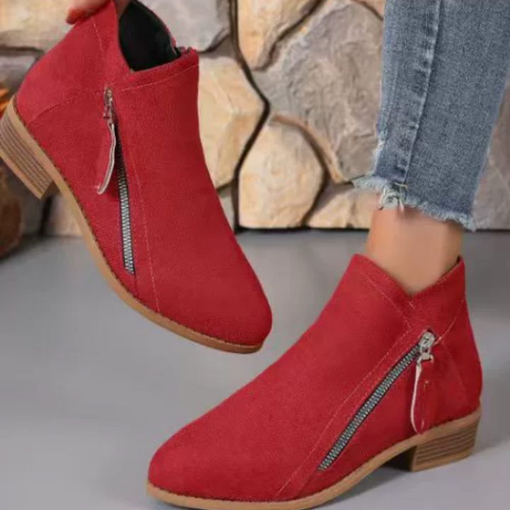 Women’s Sophisticated Boots With Premium Comfort