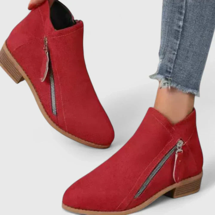 Women’s Sophisticated Boots With Premium Comfort