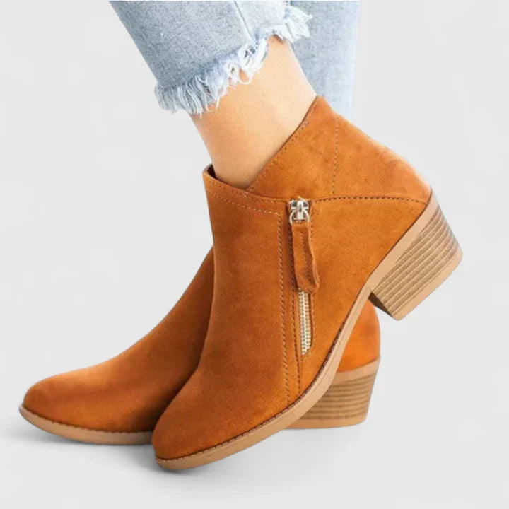 Women’s Sophisticated Boots With Premium Comfort