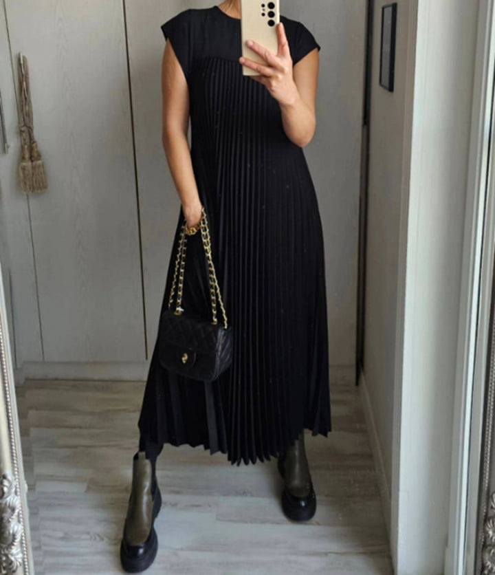 Women's Short Sleeve Pleated Maxi Dress