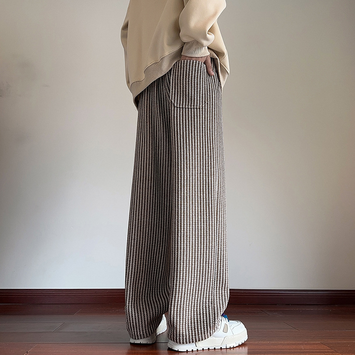 Men’s Modern Herringbone Relaxed Sweatpants