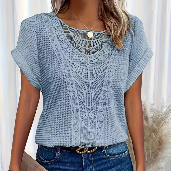 Women’s Delicate Textured Blouse