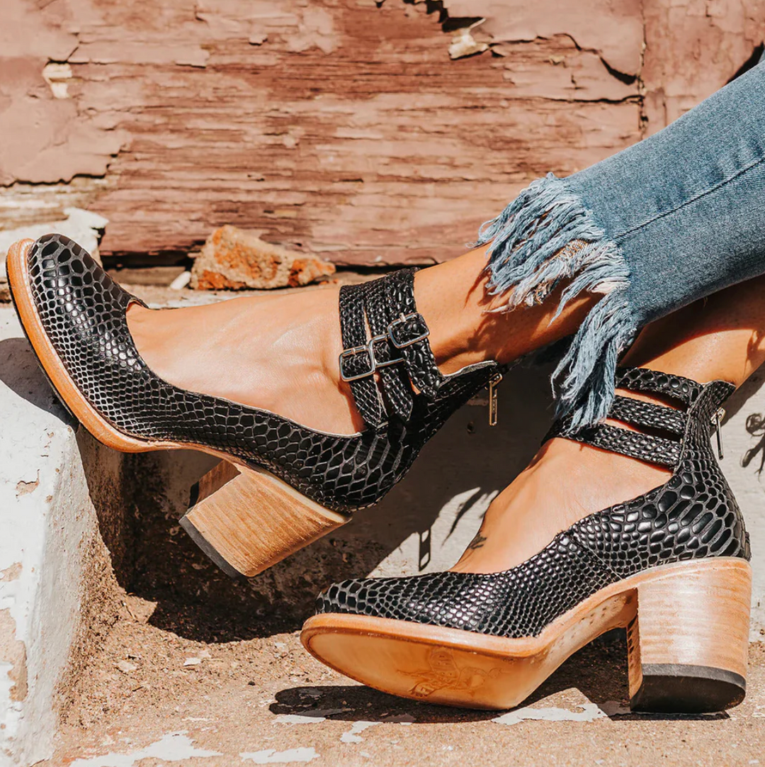 Women's Vintage Elegance Leather Heels