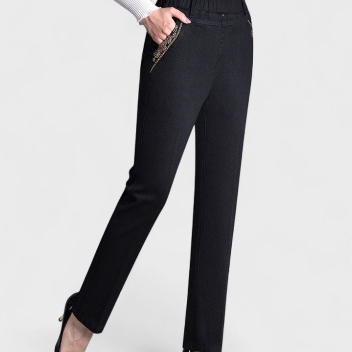 Women's Stretch Jeans with Side Pockets and Elastic Waist