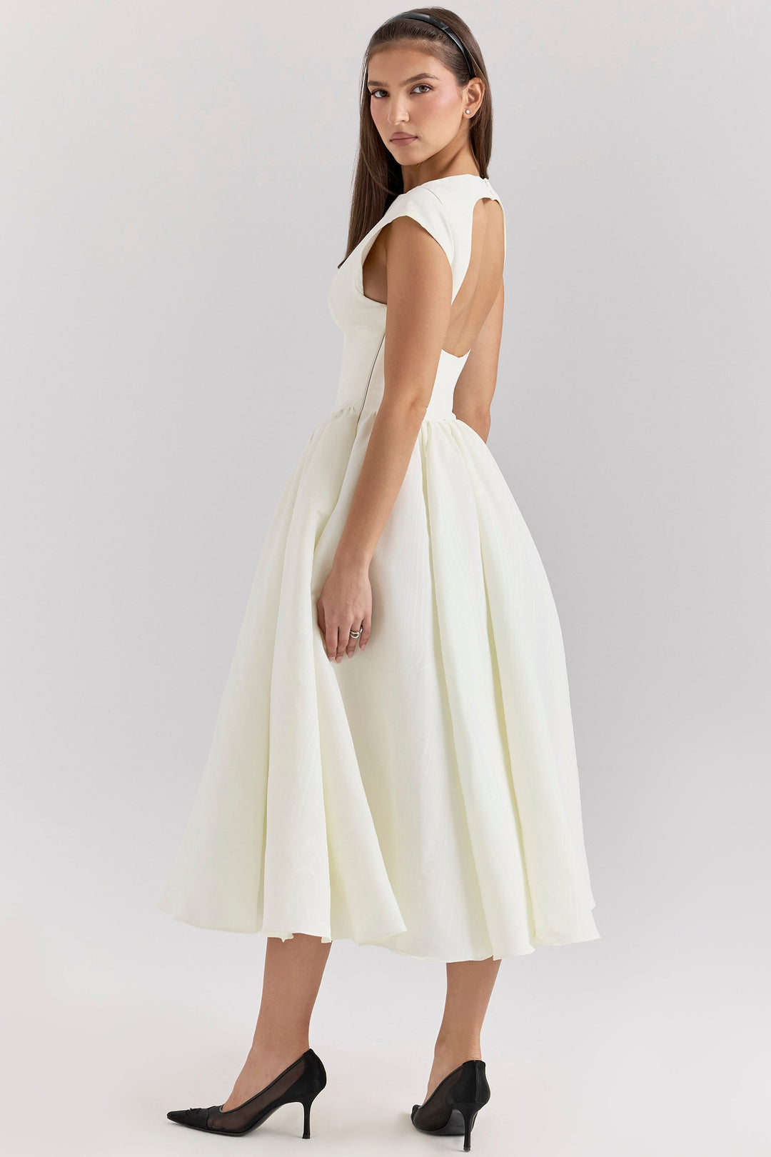 Women’s Backless Dropped Shoulder Dress